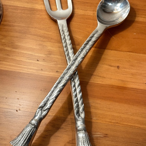 Lovely Rope and Tassel Design Salad Serve Ware 2 piece - Picture 1 of 8